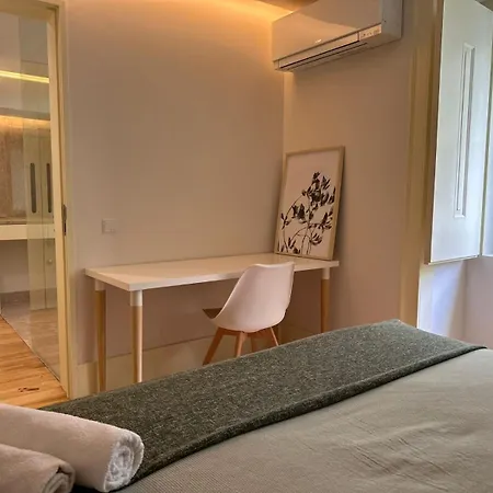 Privade In Baixa With Private Bathroom Privatunterkunft *