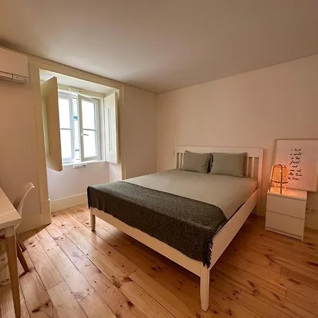 Privade In Baixa With Private Bathroom Privatunterkunft *
