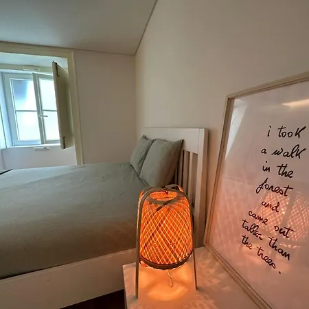 Privade In Baixa With Private Bathroom Проживание в семье *
