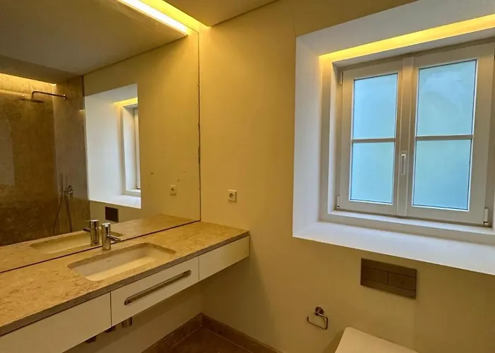 Privade In Baixa With Private Bathroom リスボン