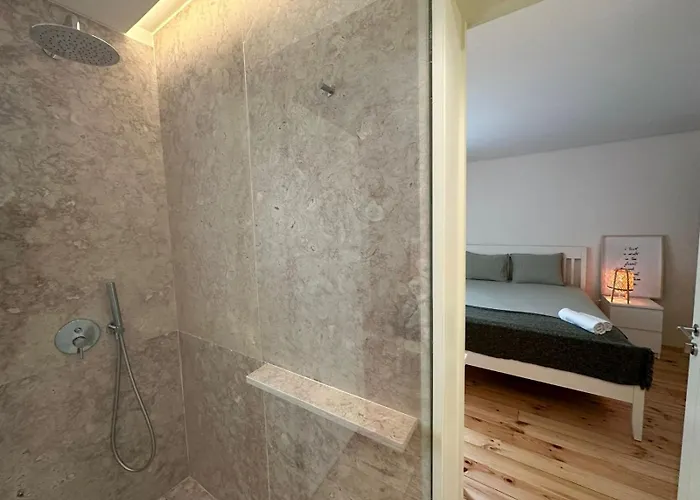 Privade In Baixa With Private Bathroom *