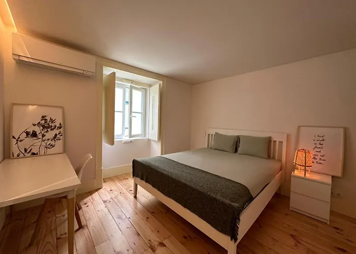 Privade In Baixa With Private Bathroom Habitación en casa particular Lisboa