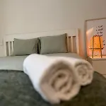 Privade In Baixa With Private Bathroom Pansiyon *
