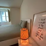 Privade In Baixa With Private Bathroom Pansiyon *