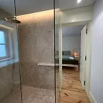 Privade In Baixa With Private Bathroom Pansiyon