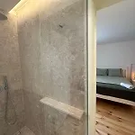 Privade In Baixa With Private Bathroom *